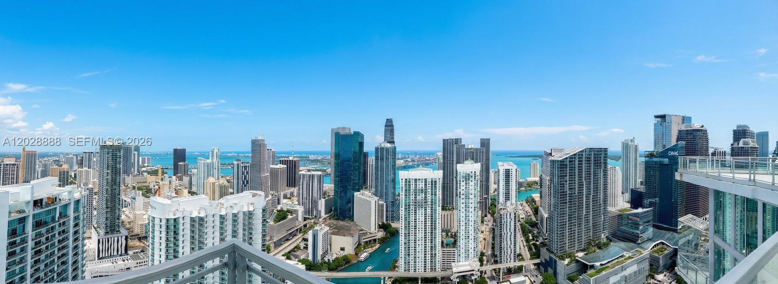 92 SW 3rd St #PH5213 Miami, FL 33130