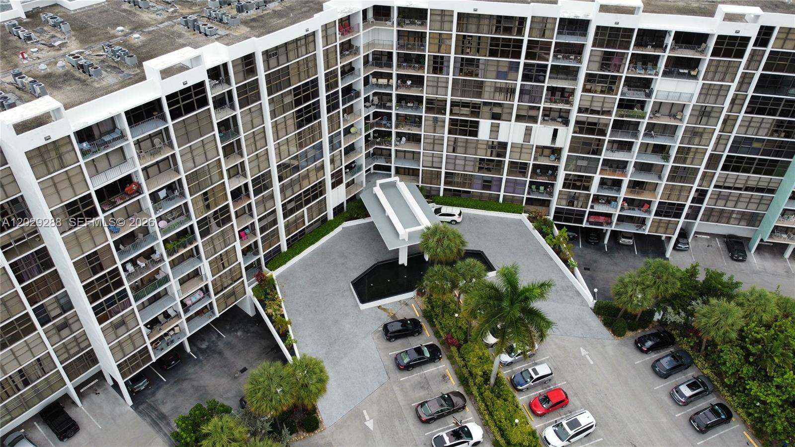 400 Leslie Dr #416 Hallandale Beach, FL 33009