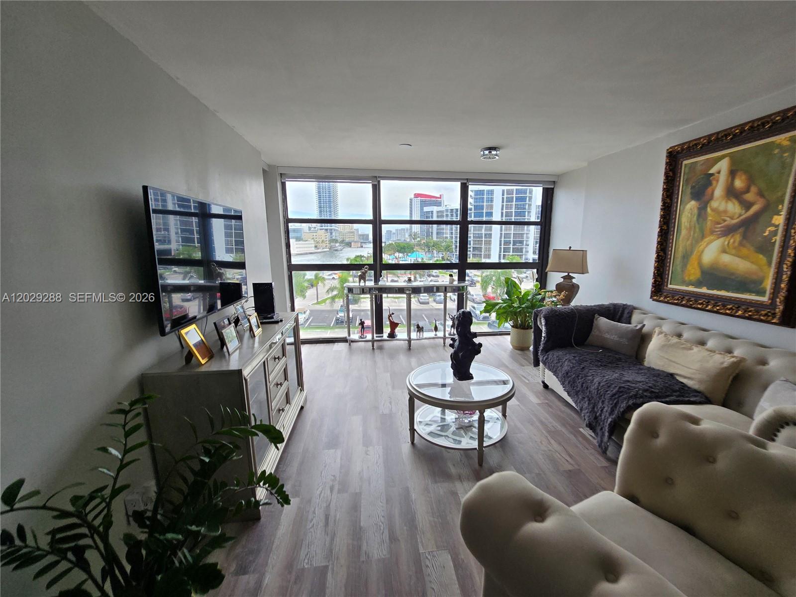 400 Leslie Dr #416 Hallandale Beach, FL 33009