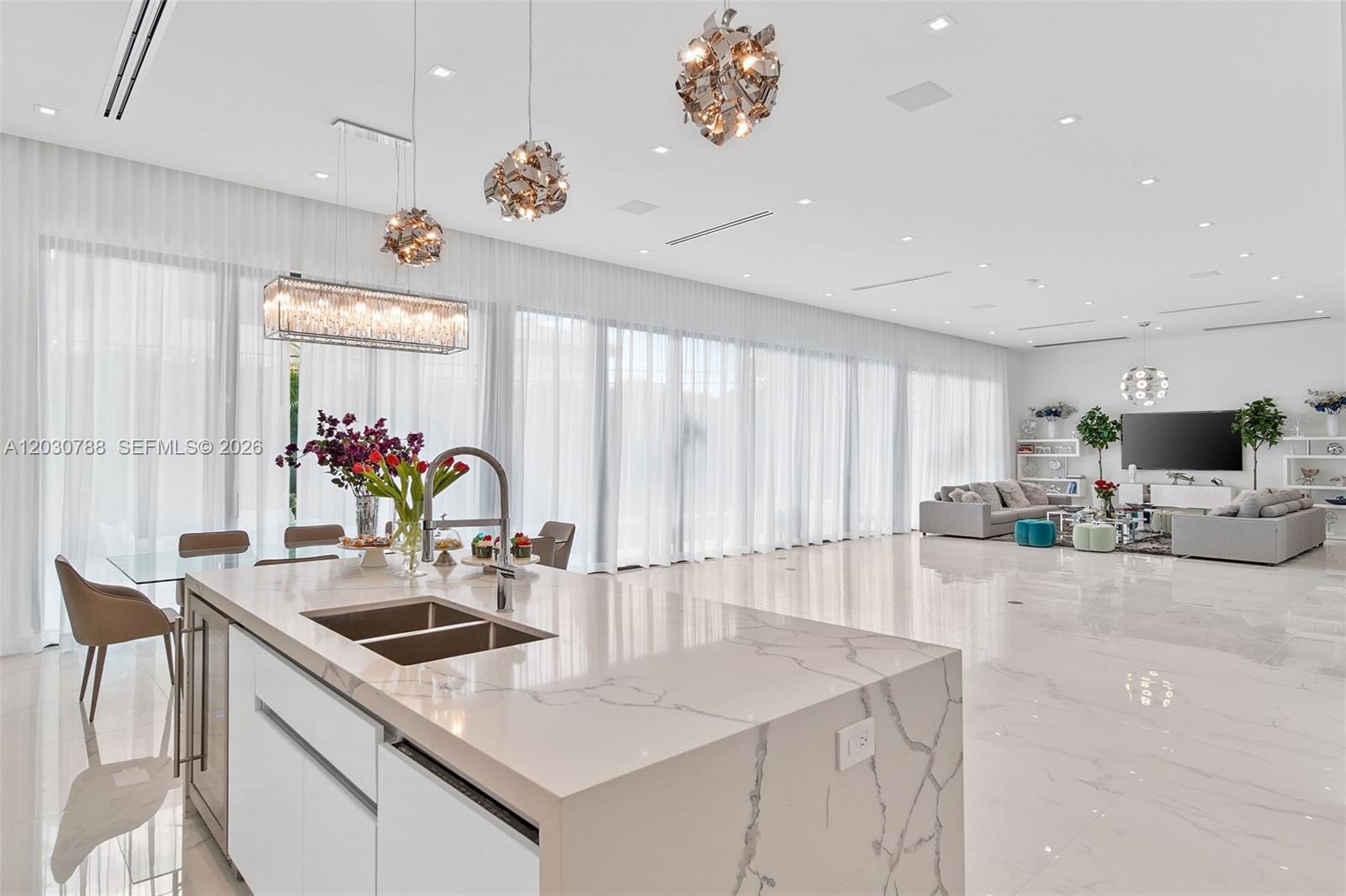 278 190th St Sunny Isles Beach, FL 33160