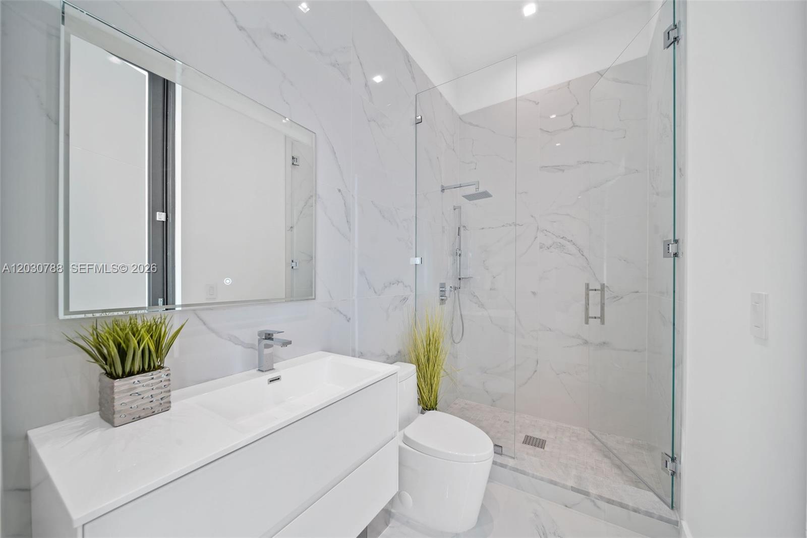 278 190th St Sunny Isles Beach, FL 33160