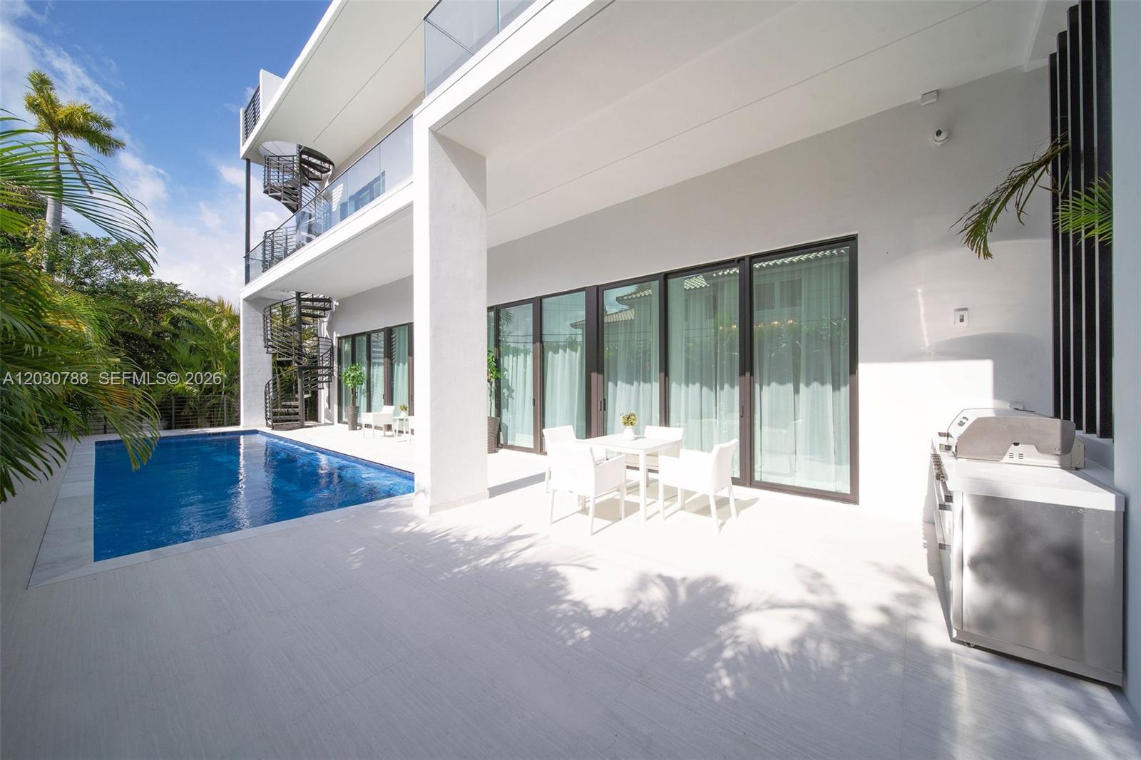278 190th St Sunny Isles Beach, FL 33160
