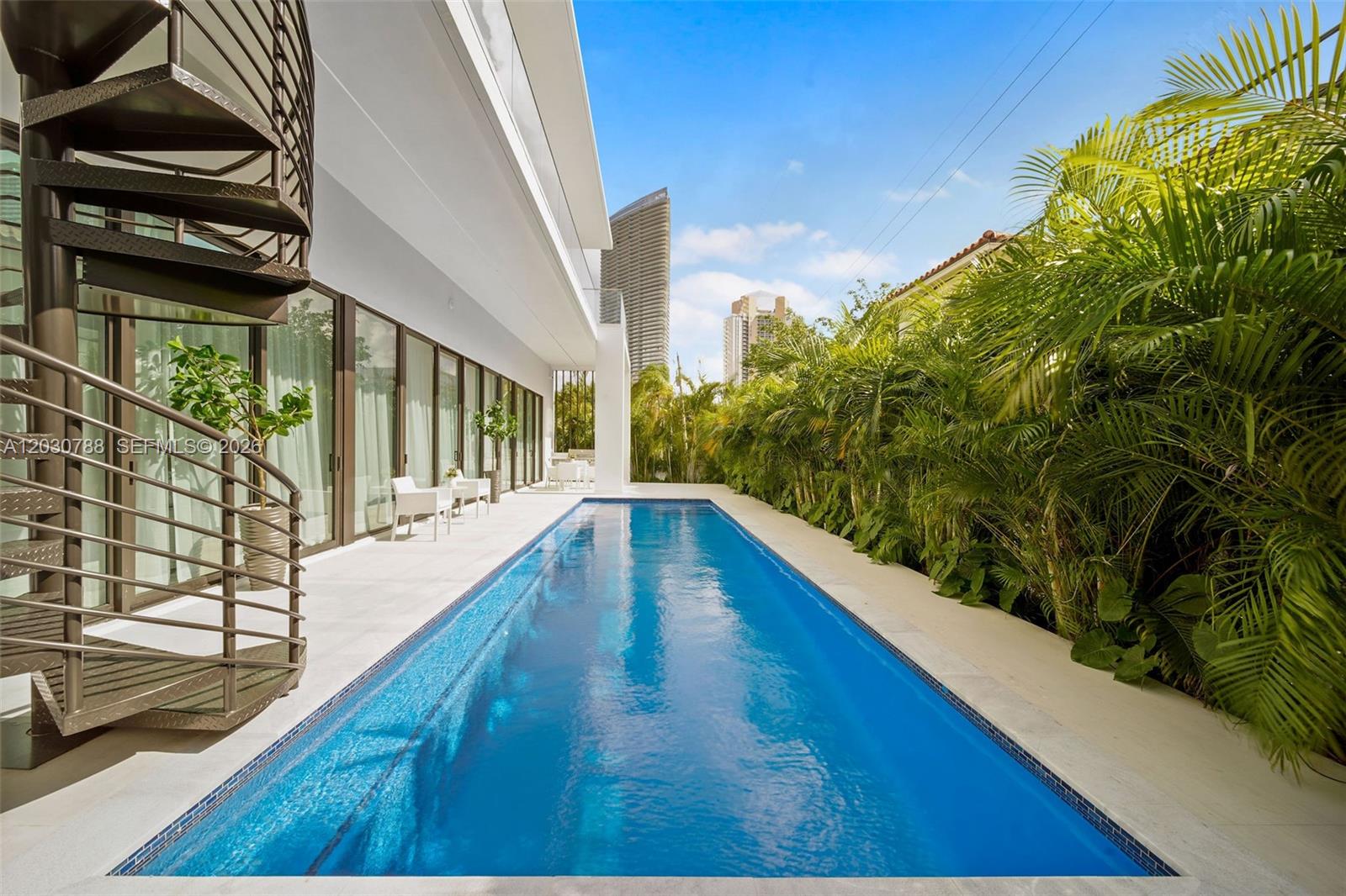 278 190th St Sunny Isles Beach, FL 33160