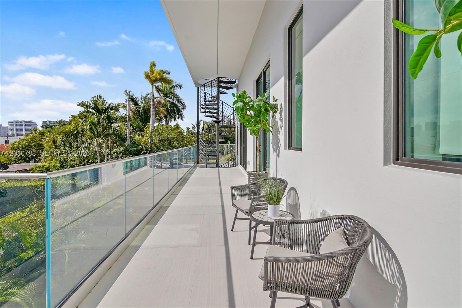 278 190th St Sunny Isles Beach, FL 33160