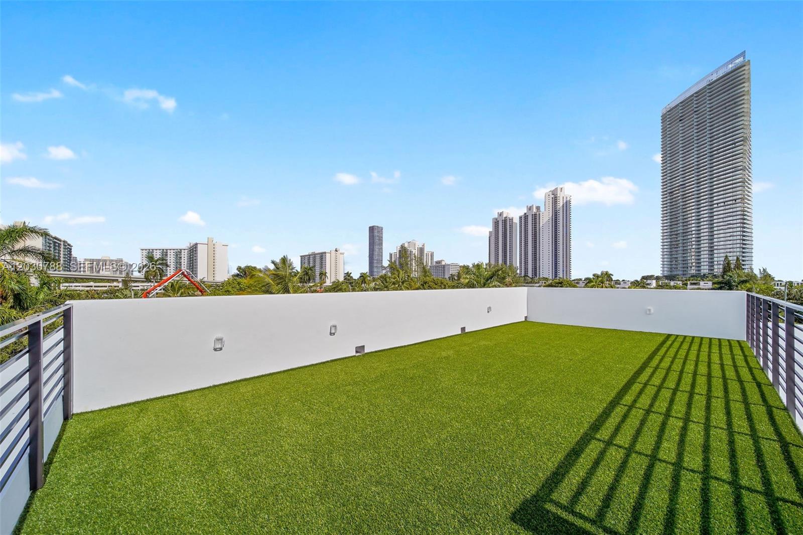 278 190th St Sunny Isles Beach, FL 33160