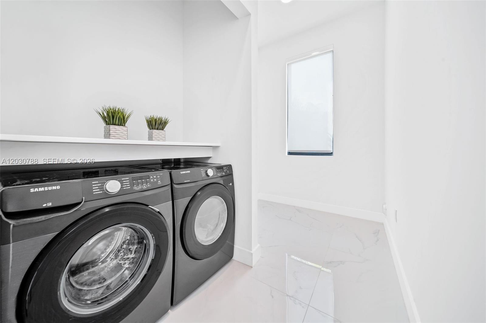 278 190th St Sunny Isles Beach, FL 33160
