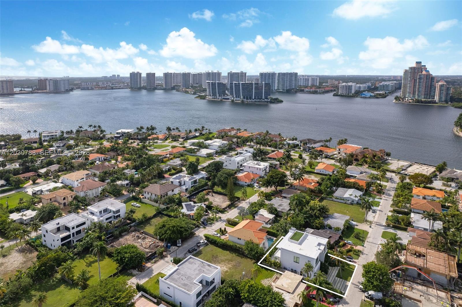 278 190th St Sunny Isles Beach, FL 33160