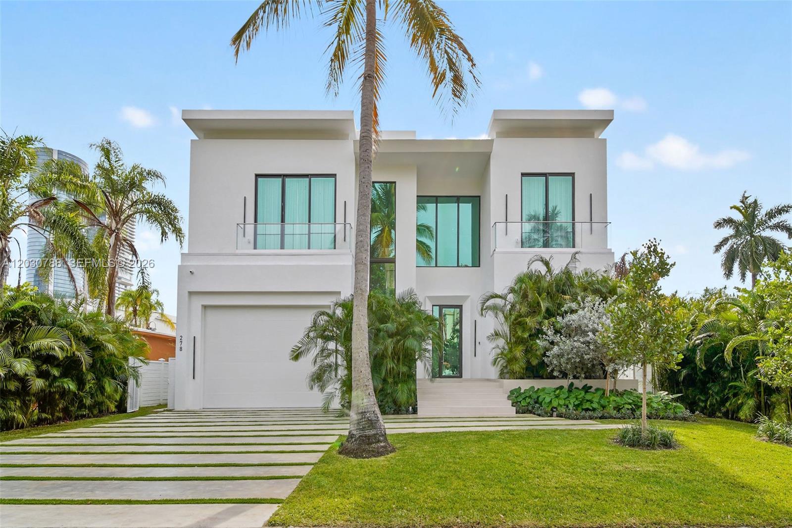 278 190th St Sunny Isles Beach, FL 33160