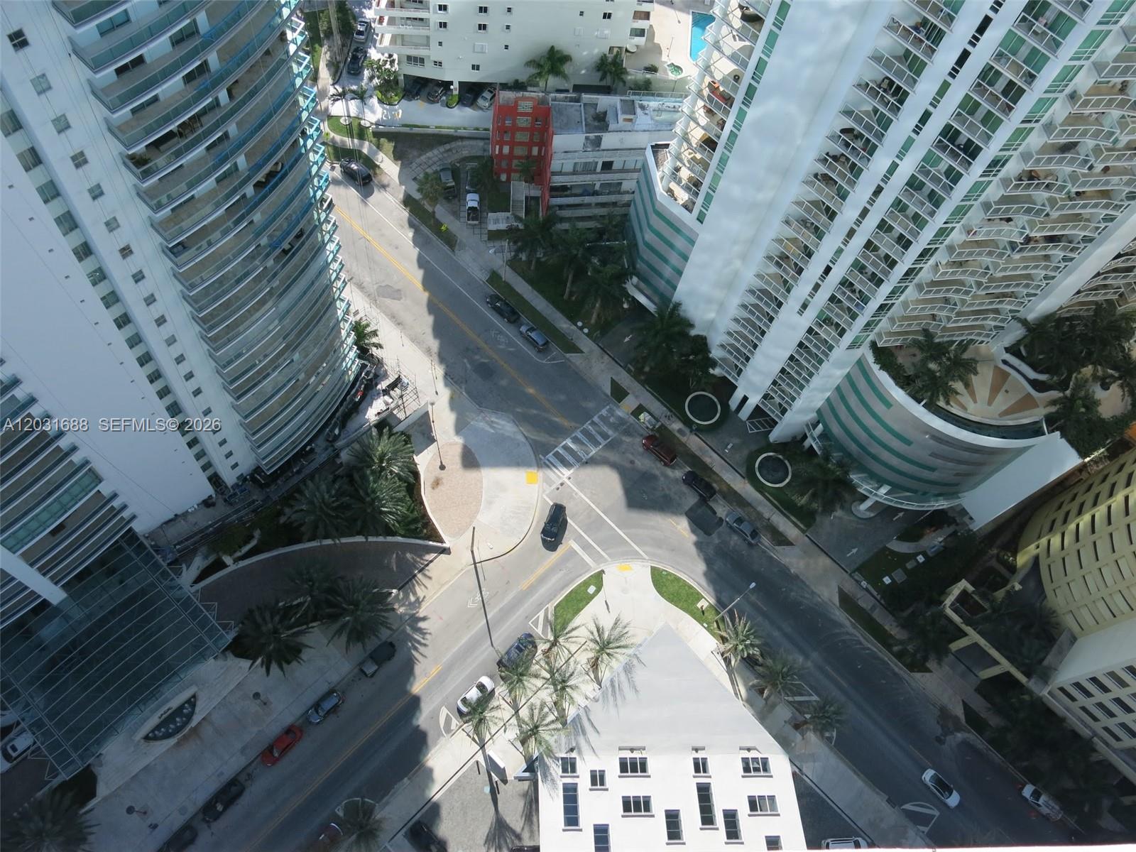 1300 Brickell Bay Dr #3506 Miami, FL 33131
