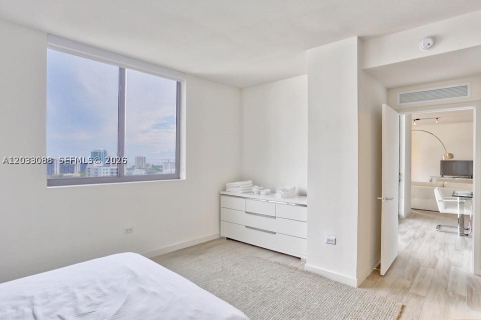 999 SW 1st Ave #2404 Miami, FL 33130