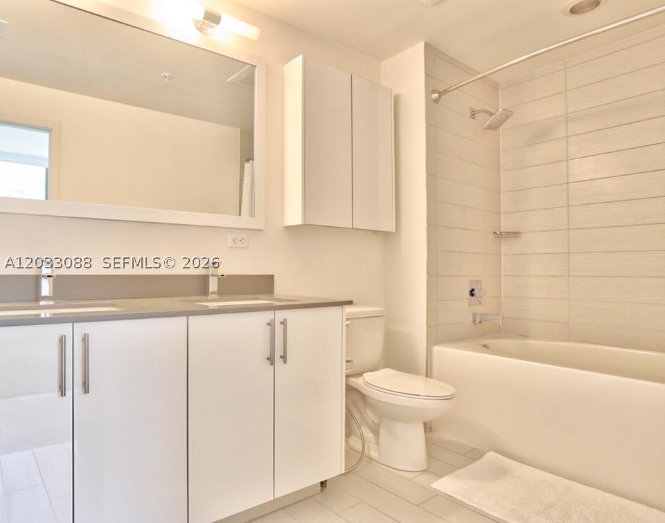 999 SW 1st Ave #2404 Miami, FL 33130