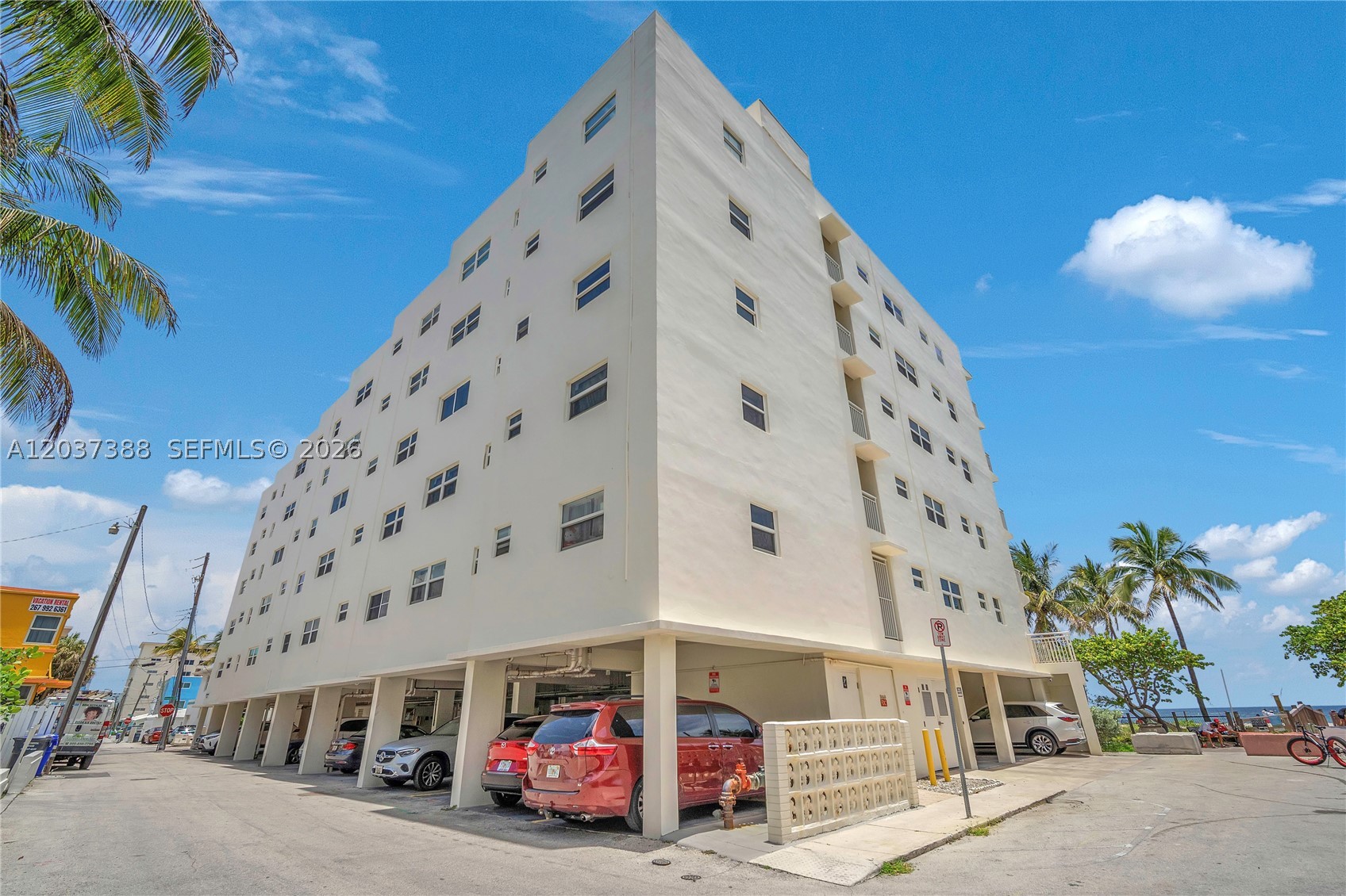 901 S Surf Rd #506