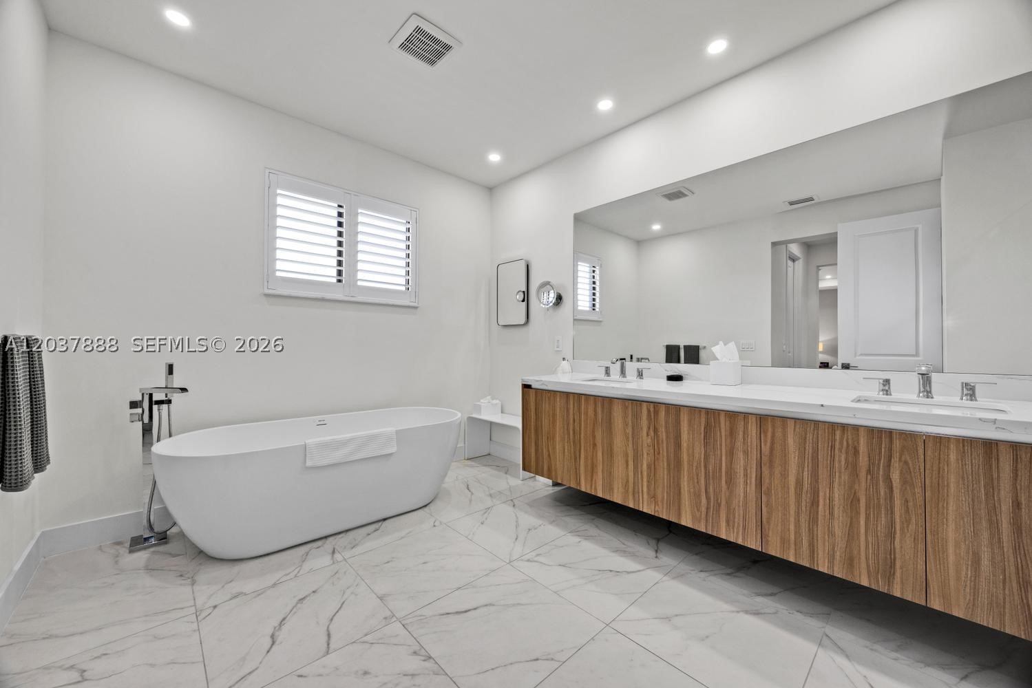 12021 SW 82nd Pl Miami, FL 33156
