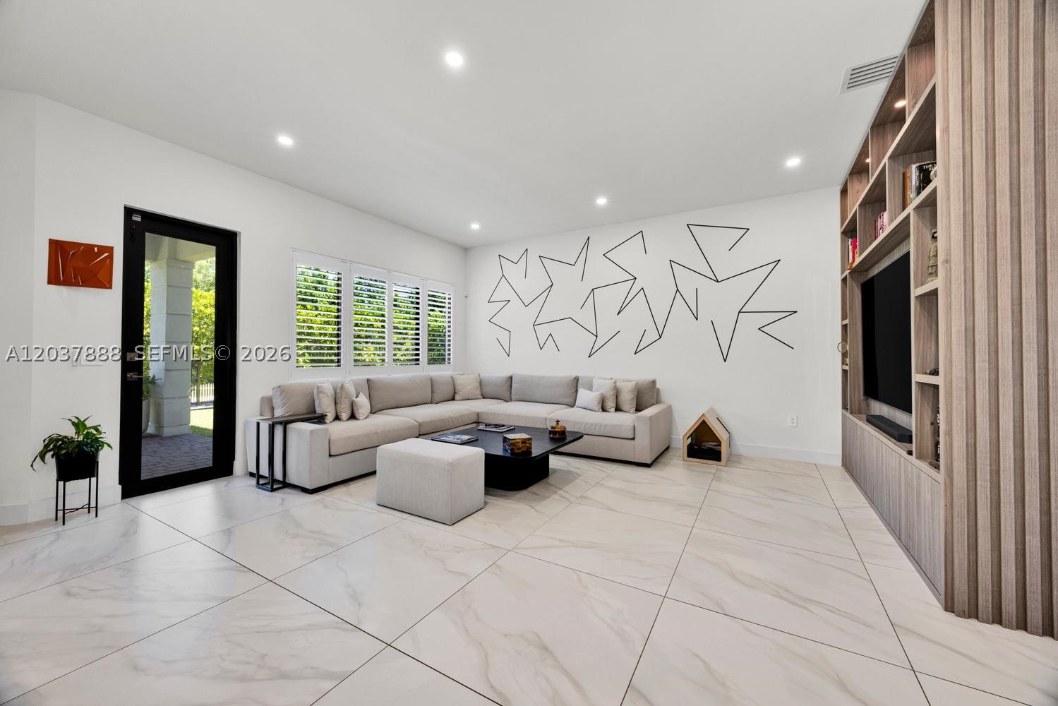 12021 SW 82nd Pl Miami, FL 33156