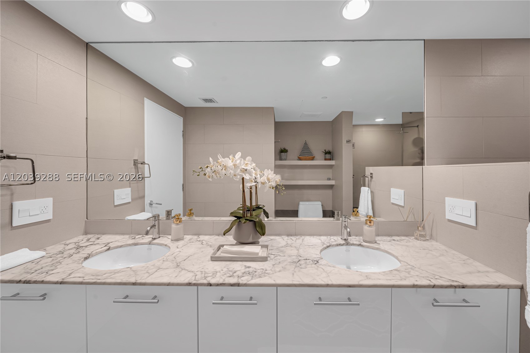 Undisclosed Address Miami, FL 33131