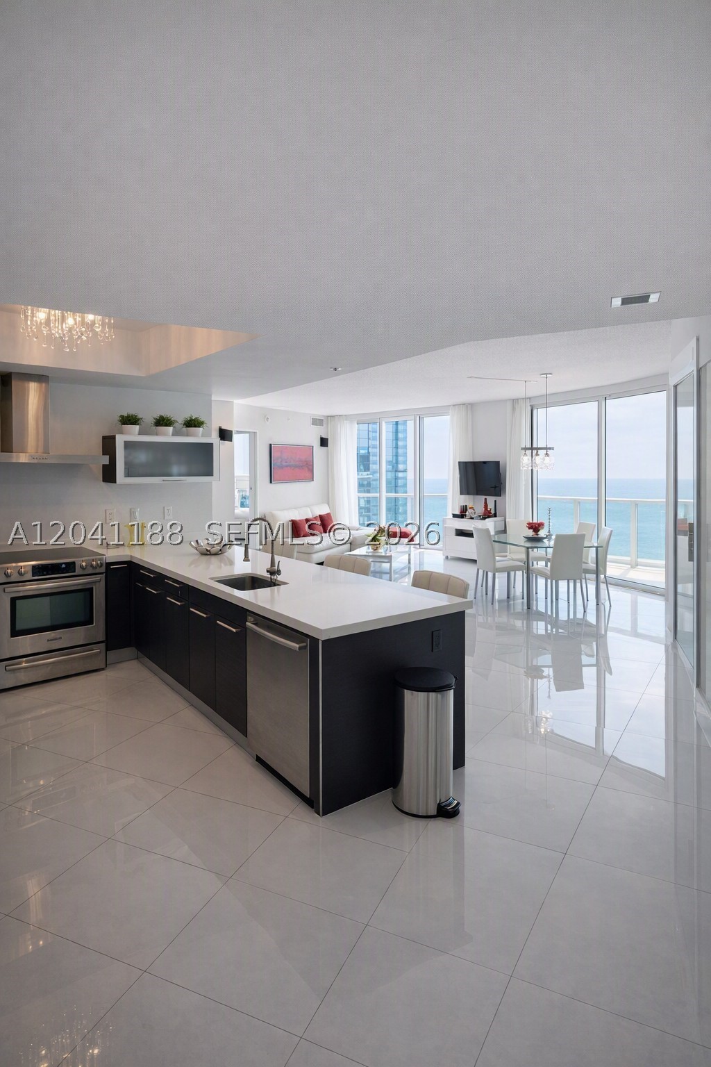 image St Tropez Sunny Isles3