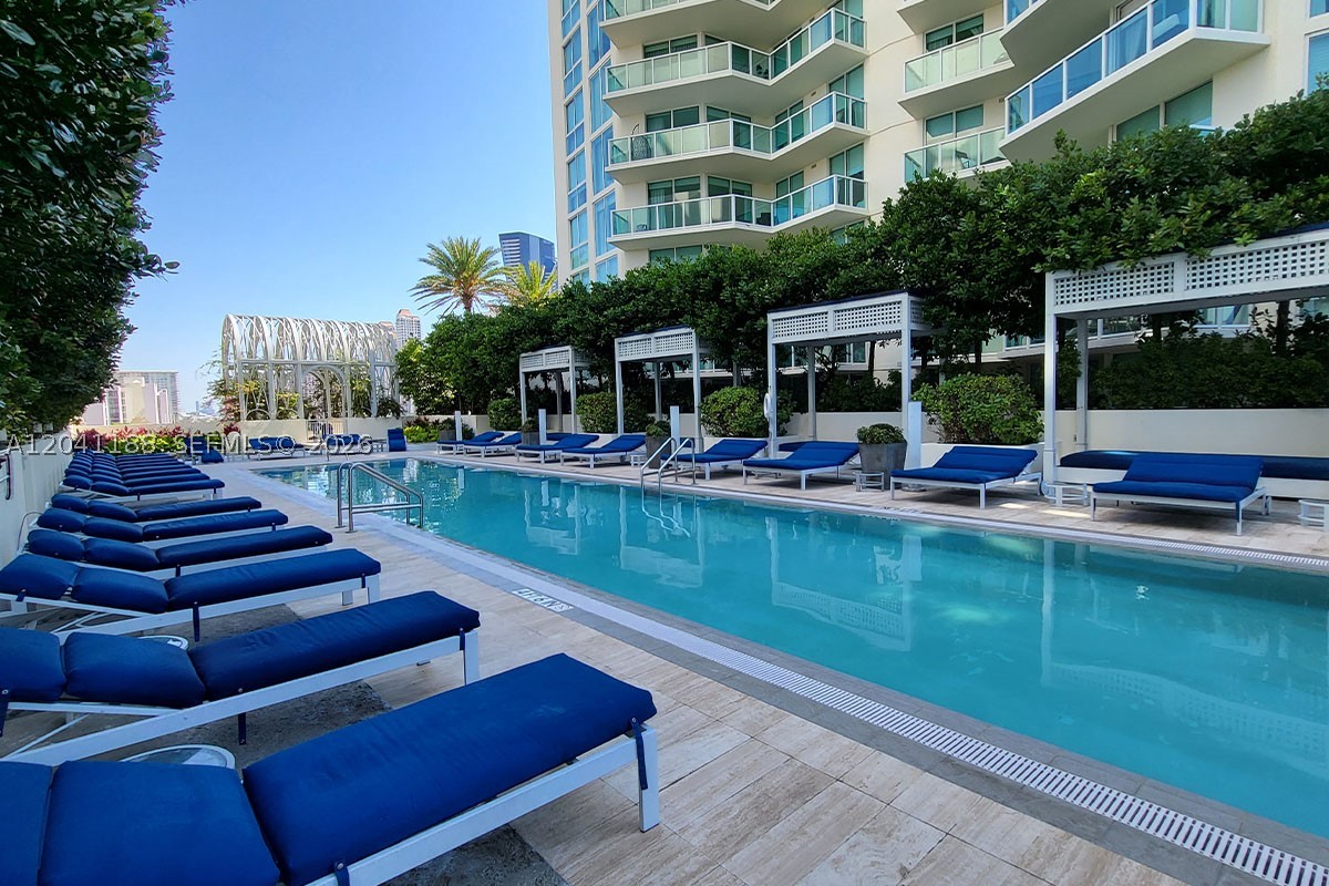 image St Tropez Sunny Isles41