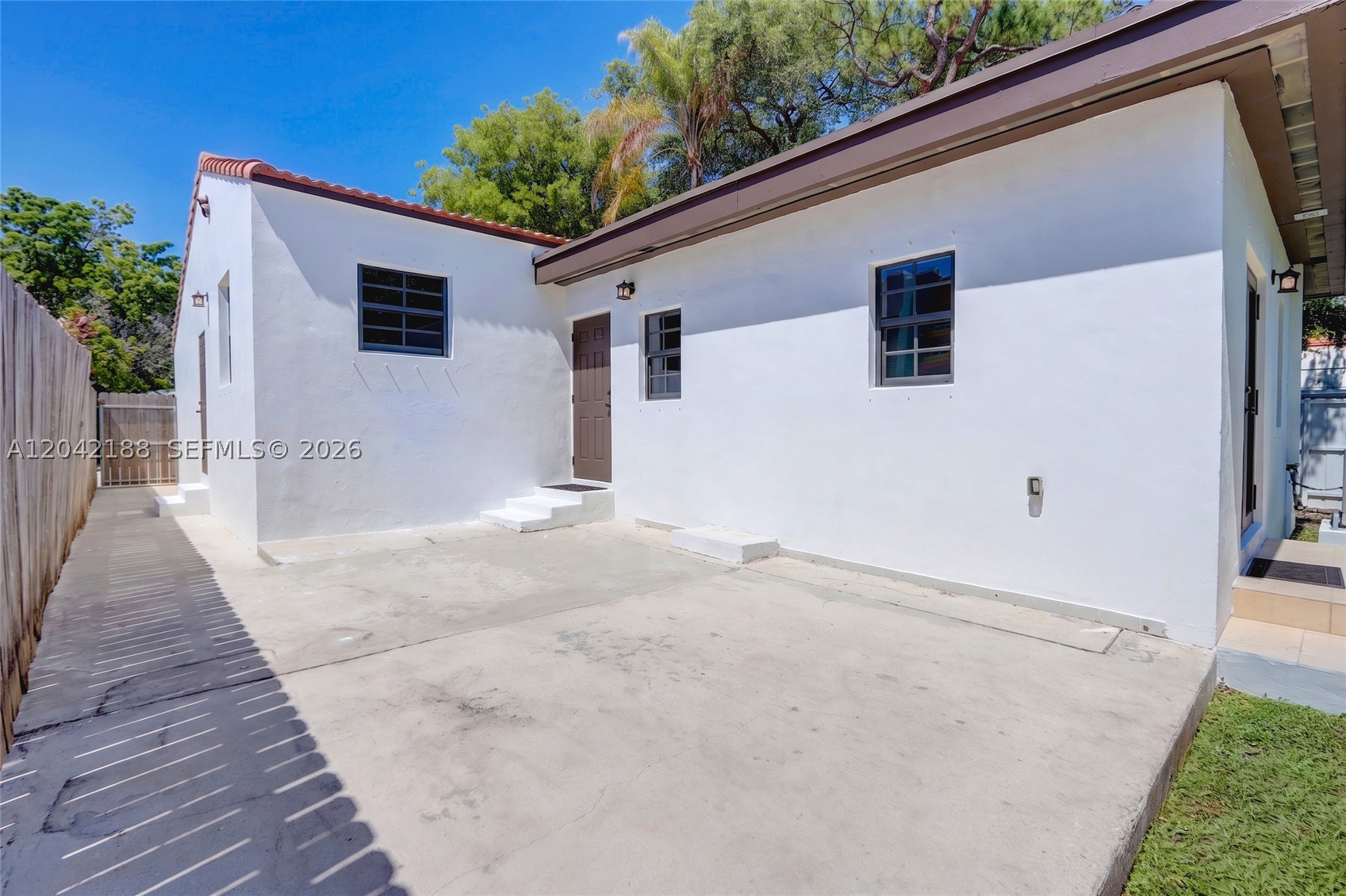 322 SW 18th Rd Miami, FL 33129