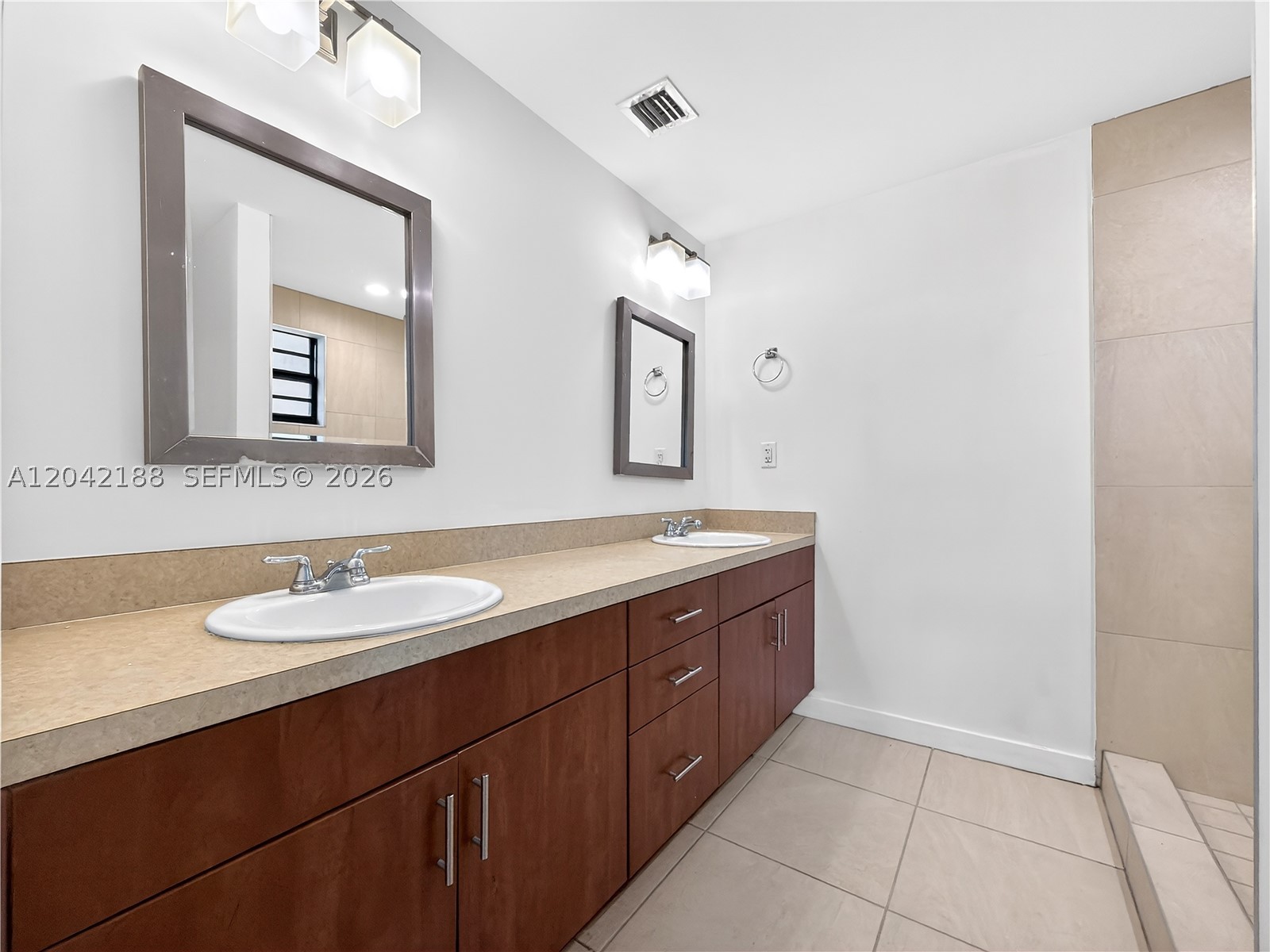 322 SW 18th Rd Miami, FL 33129