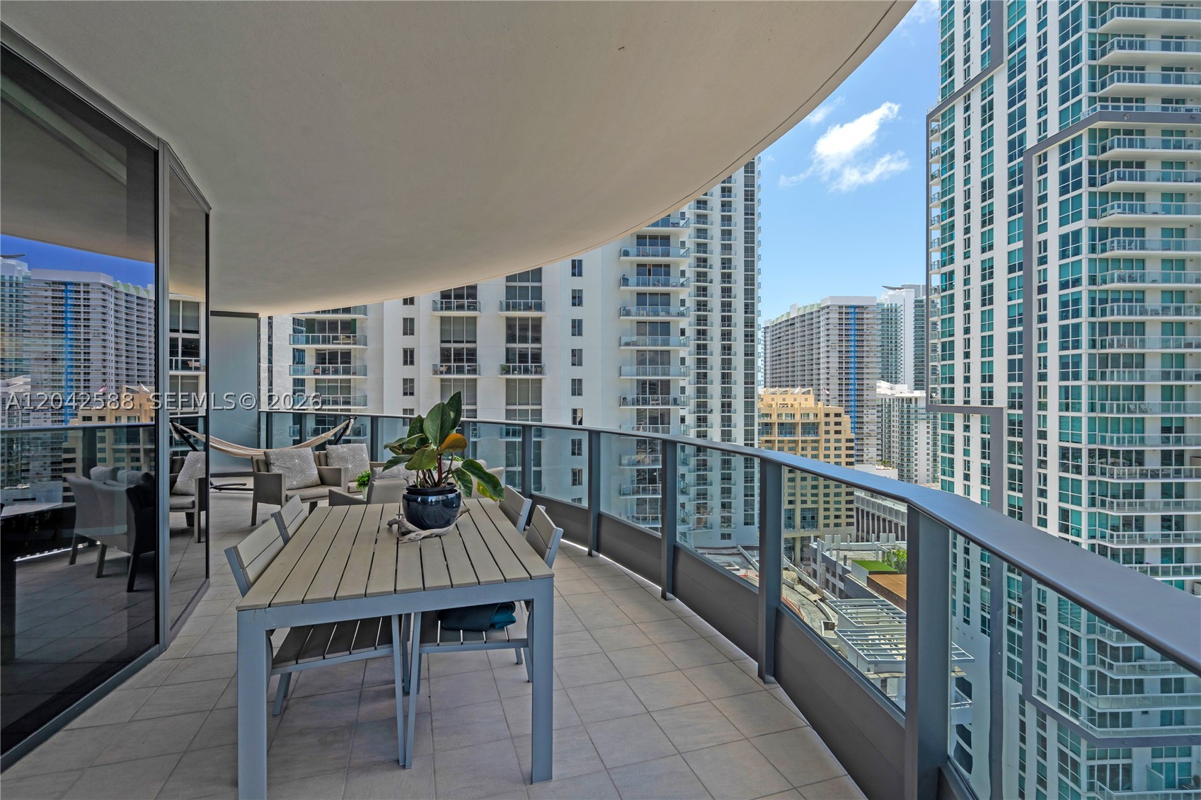 1000 Brickell Plz #2402 Miami, FL 33131