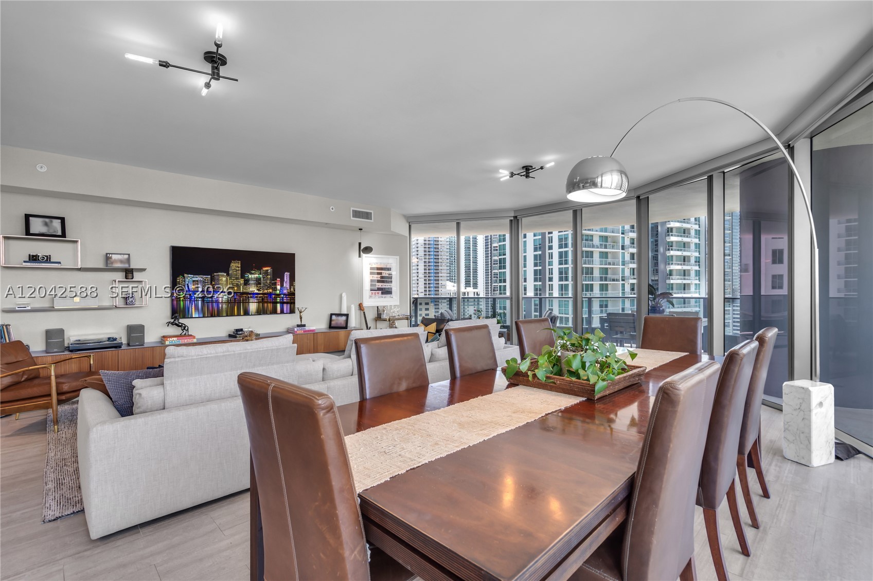 1000 Brickell Plz #2402 Miami, FL 33131