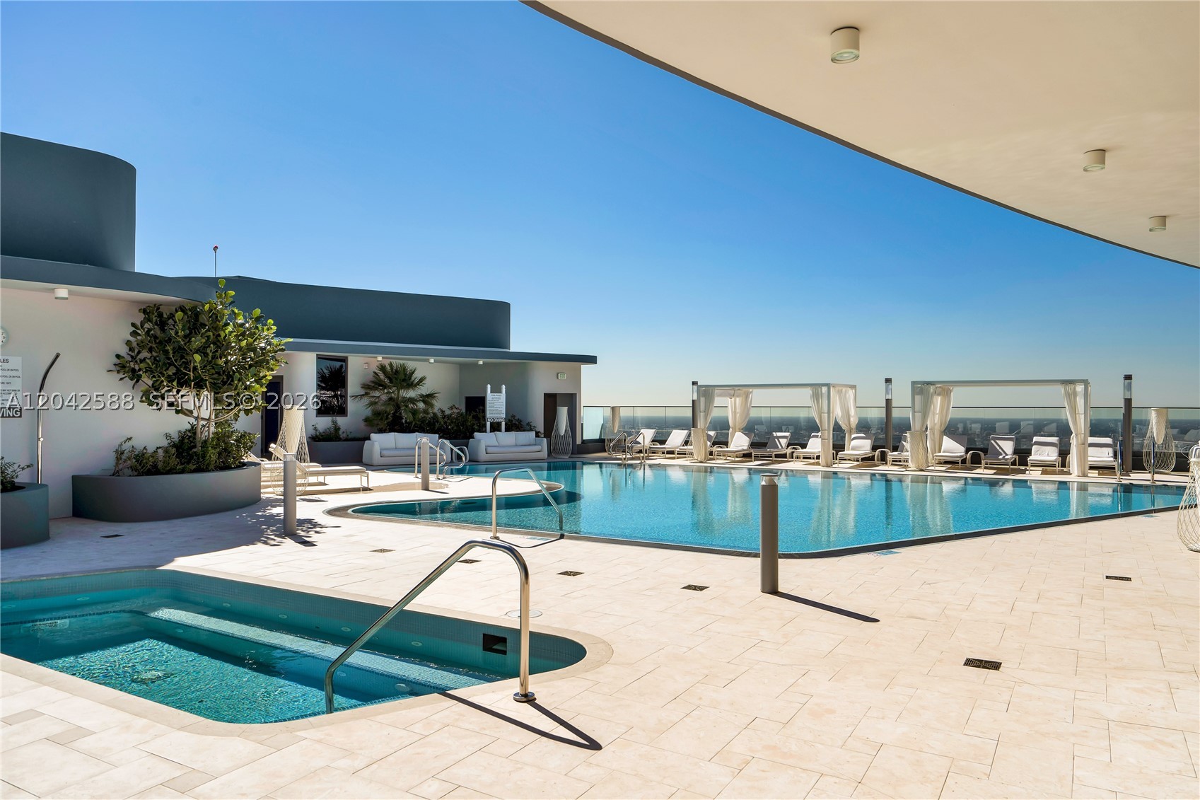 1000 Brickell Plz #2402 Miami, FL 33131