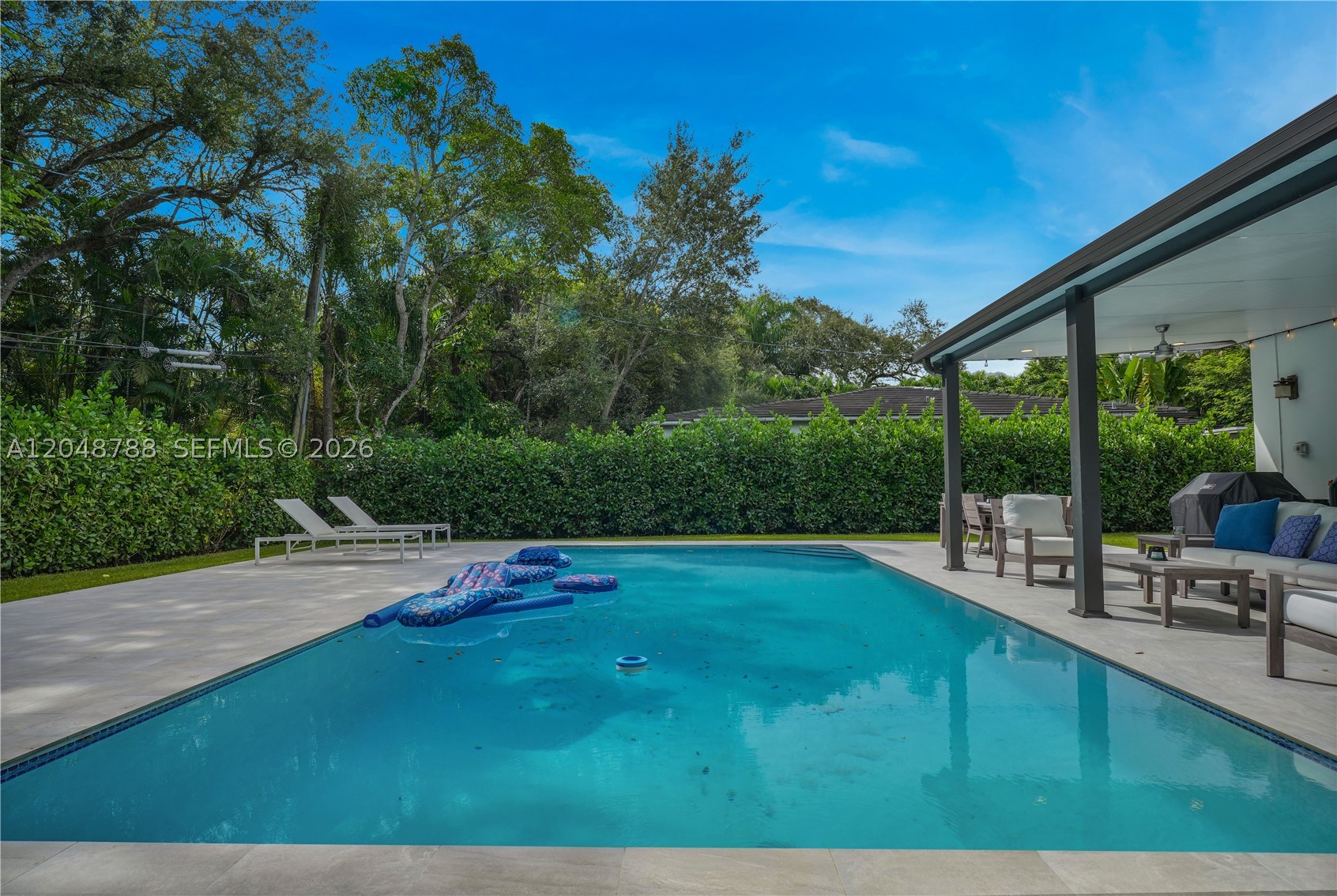 7521 SW 63rd Ct South Miami, FL 33143