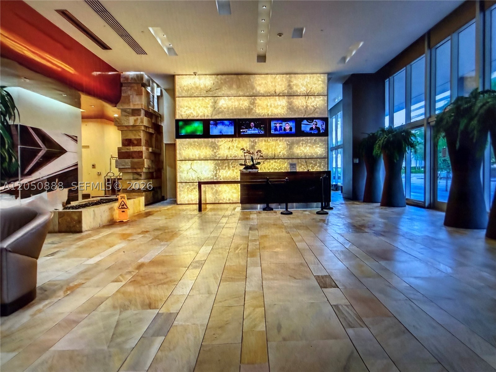 image 500 Brickell East6