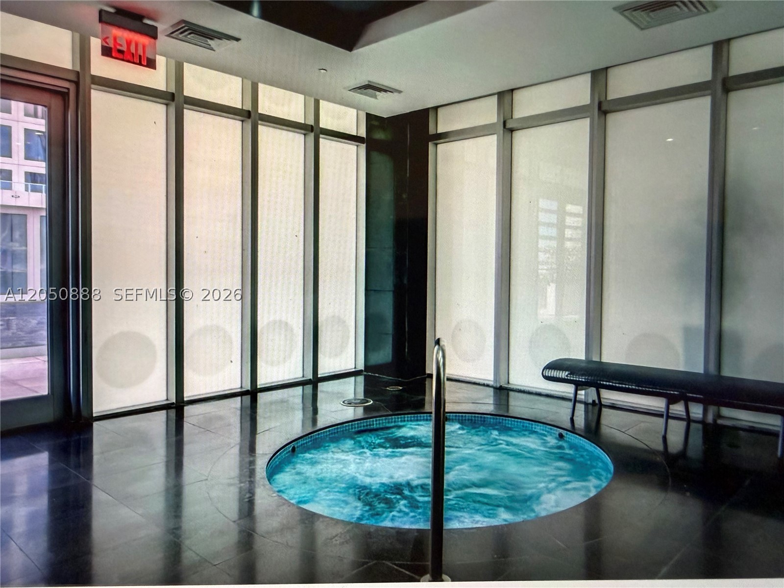 image 500 Brickell East7