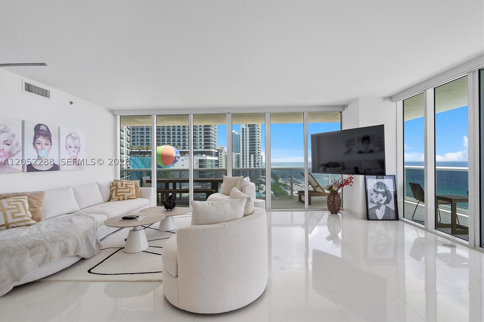 image Beach Club 224