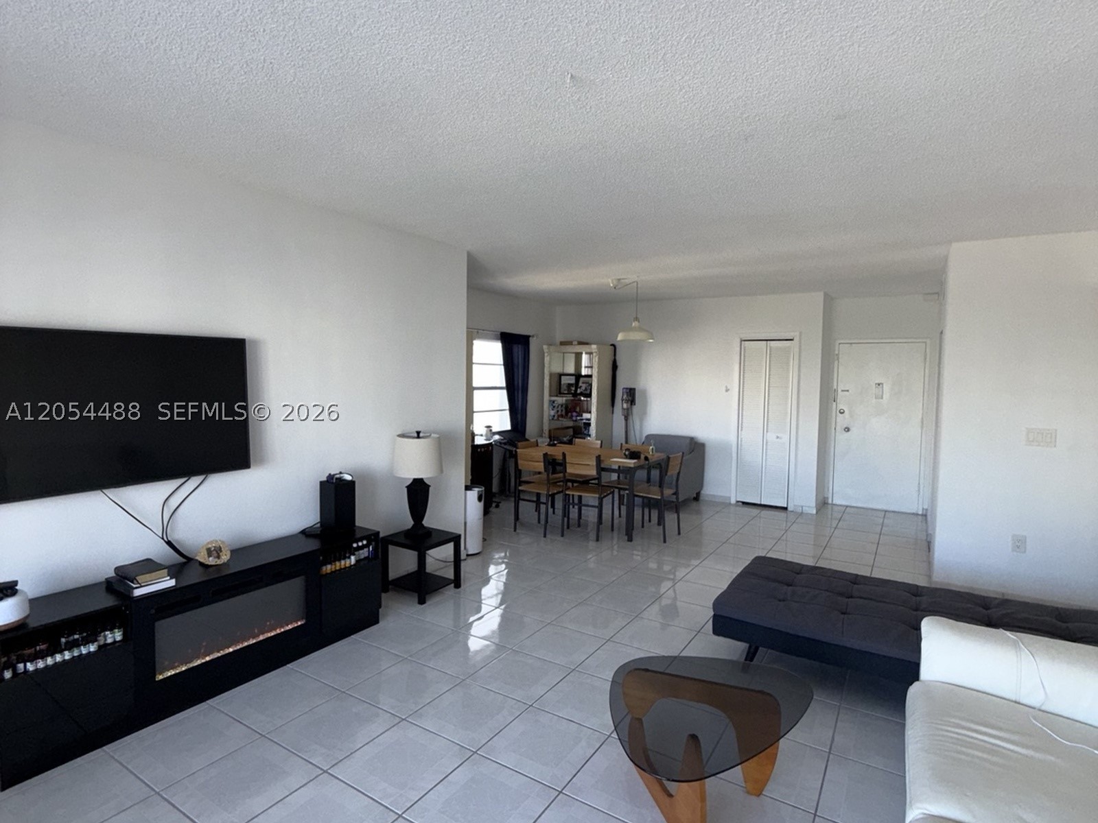 image Arlen House West12