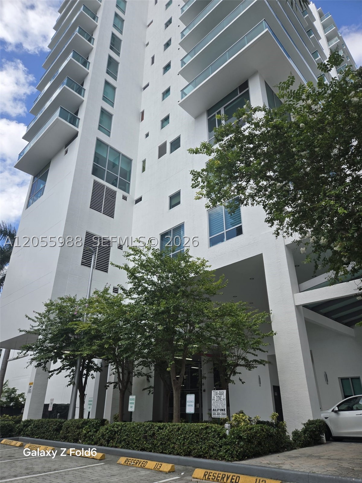 image Gallery Art Condos3