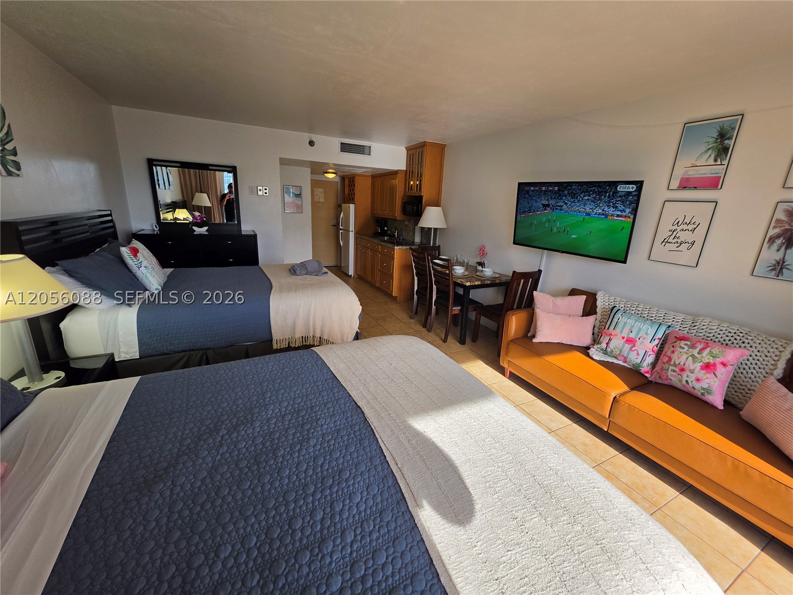 19201 Collins Ave #433