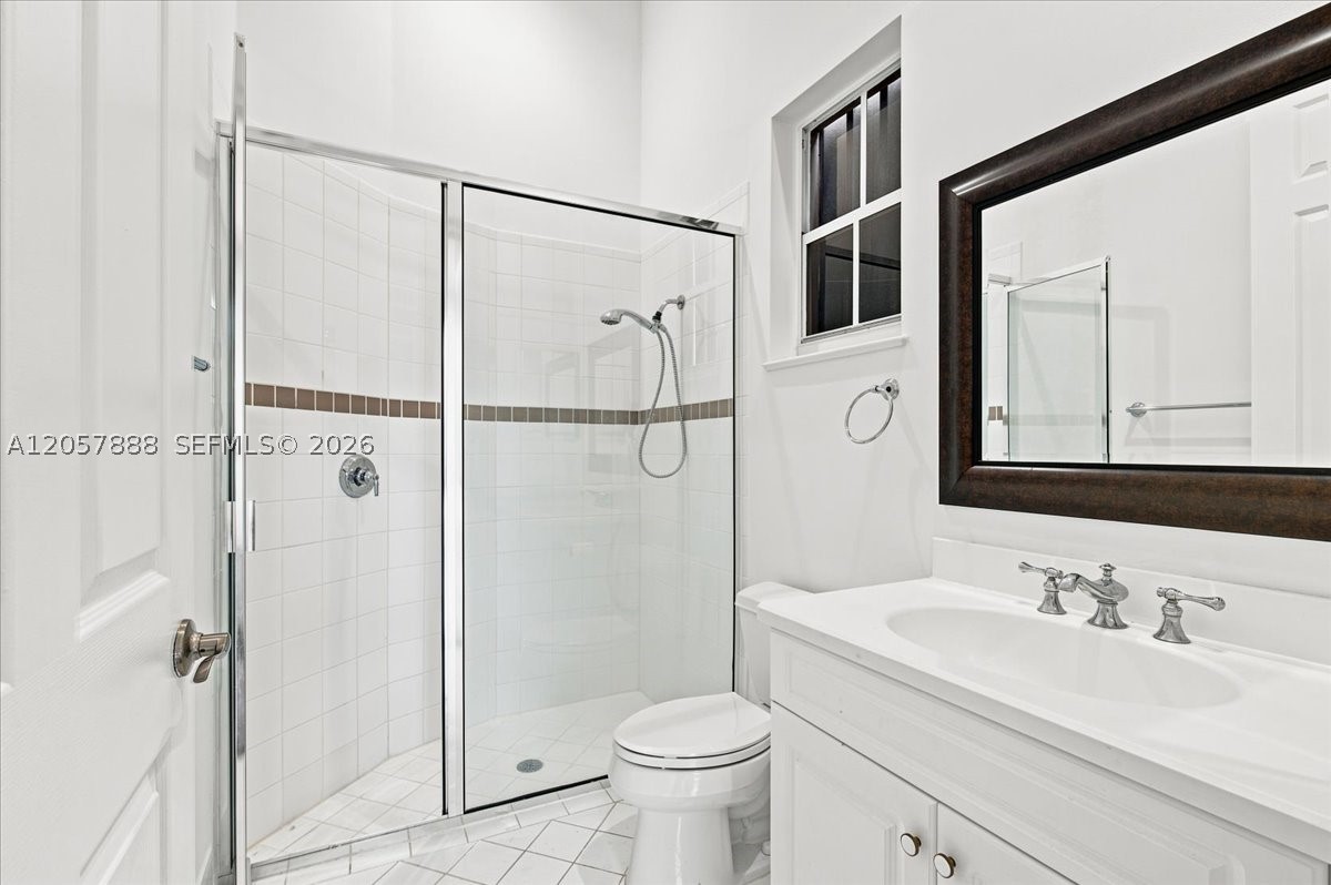 996 Sanibel Dr Hollywood, FL 33019