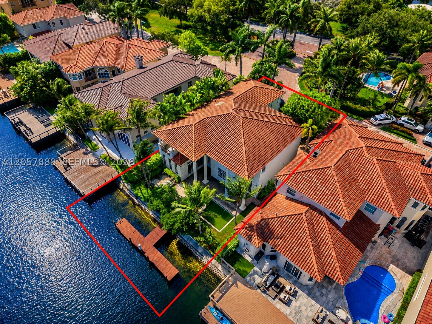 996 Sanibel Dr Hollywood, FL 33019