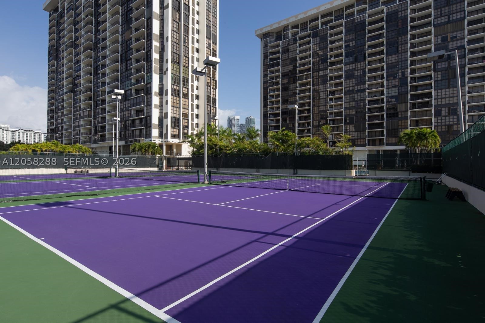 image Brickell Place I12