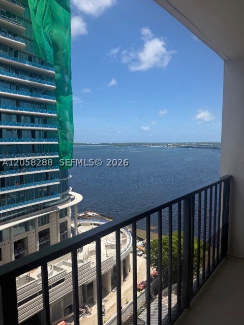 image Brickell Place I6