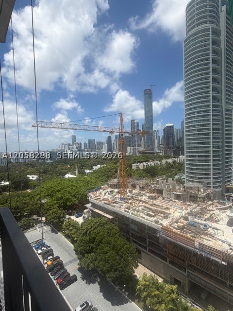 image Brickell Place I7