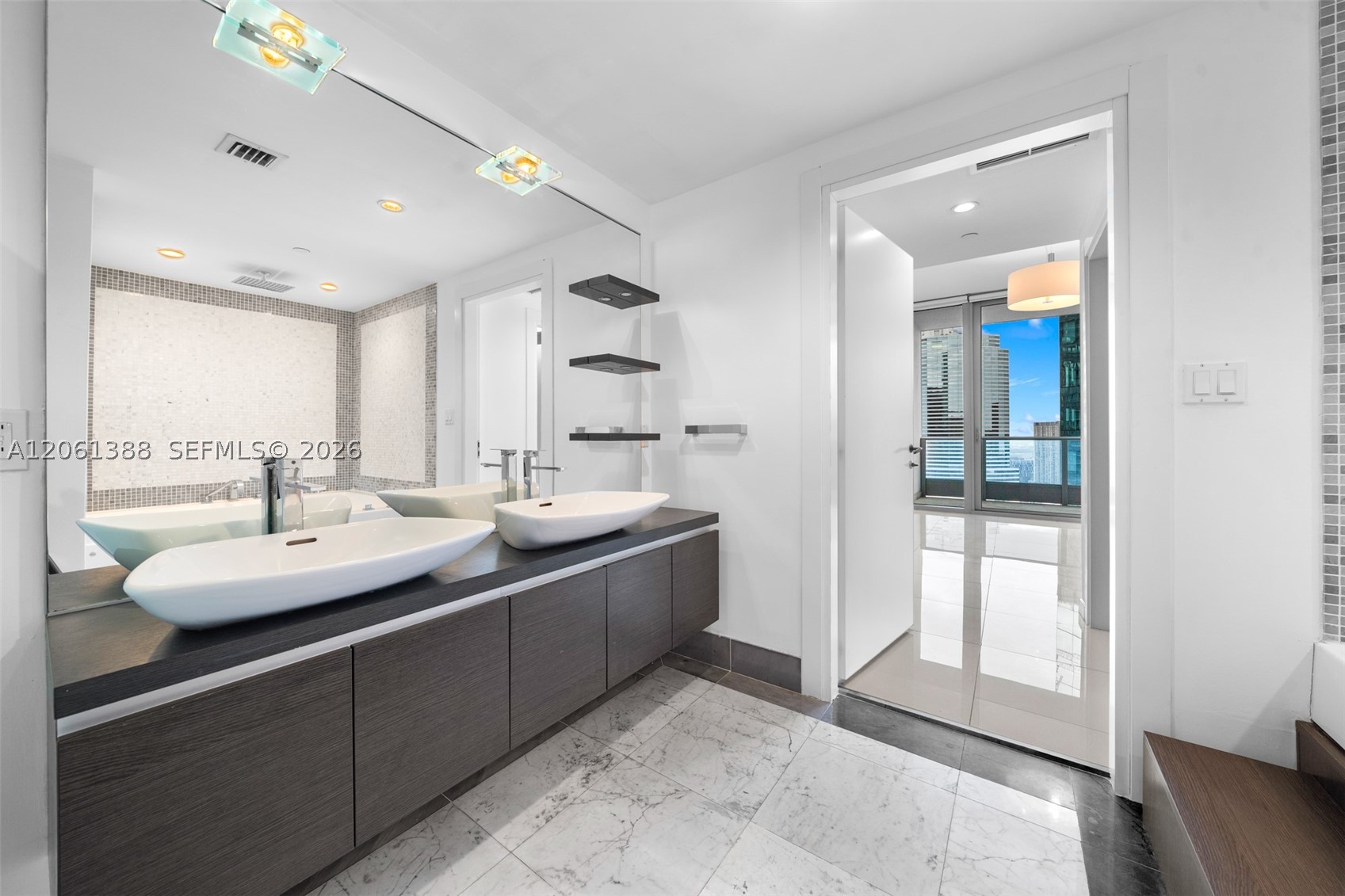 image Epic Residences10