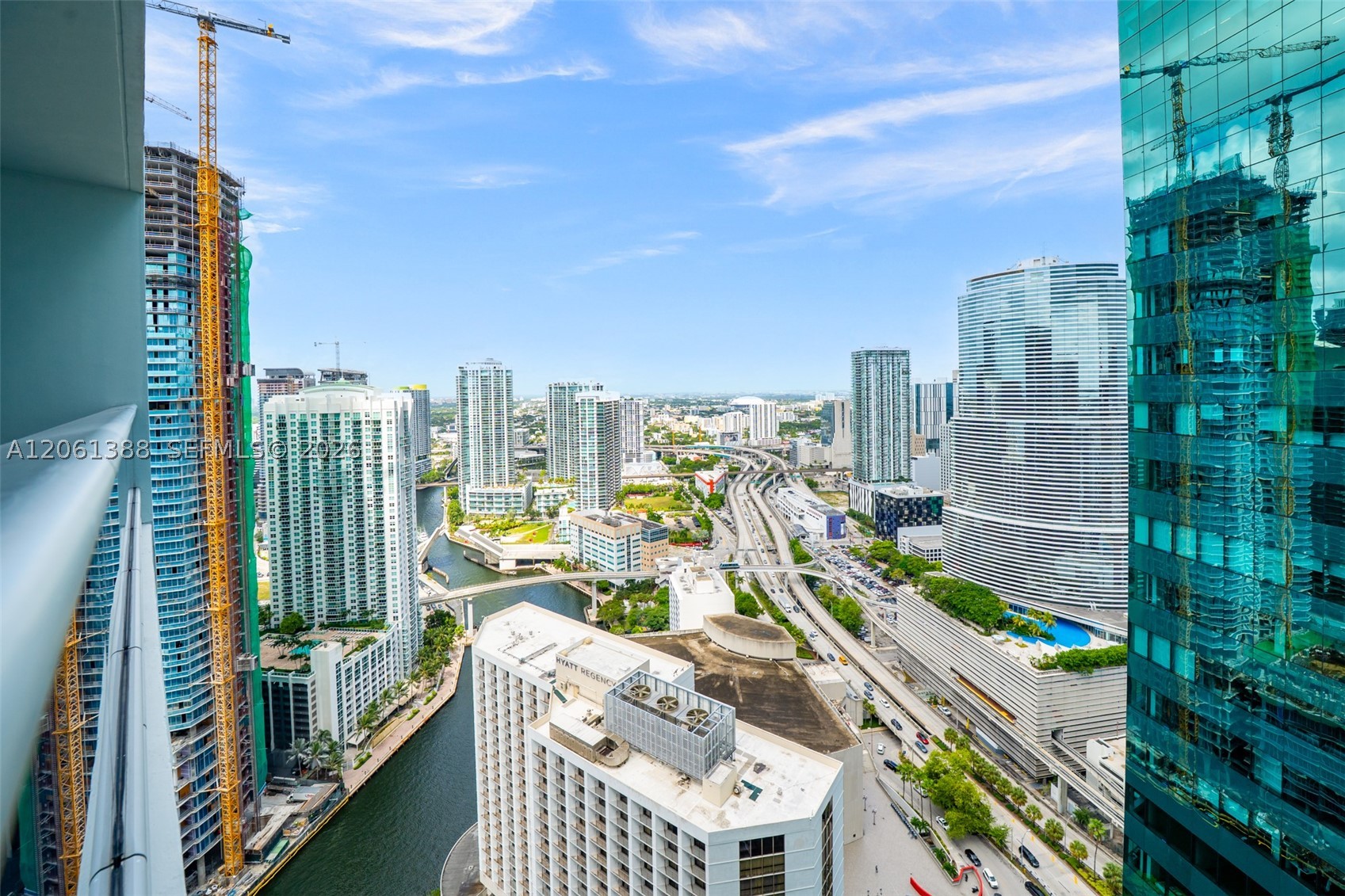 image Epic Residences3