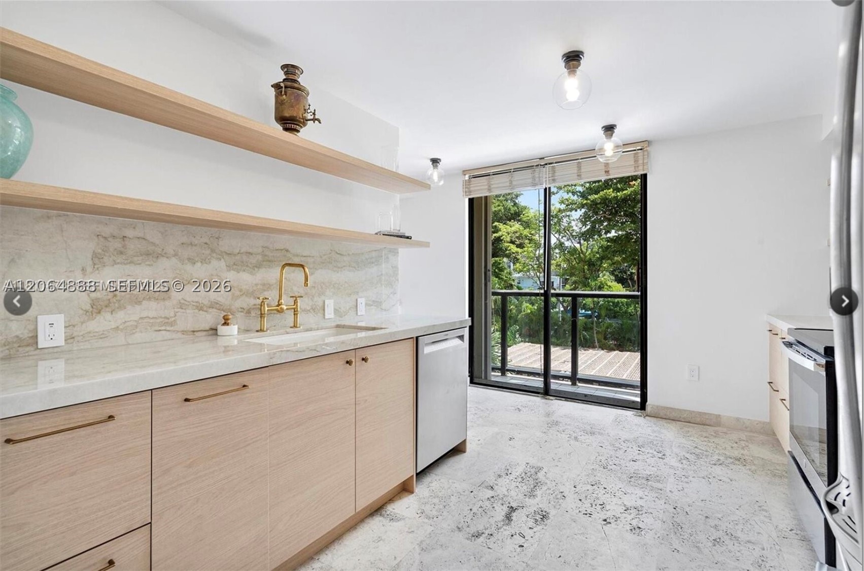 2575 S Bayshore Dr #4A Miami, FL 33133
