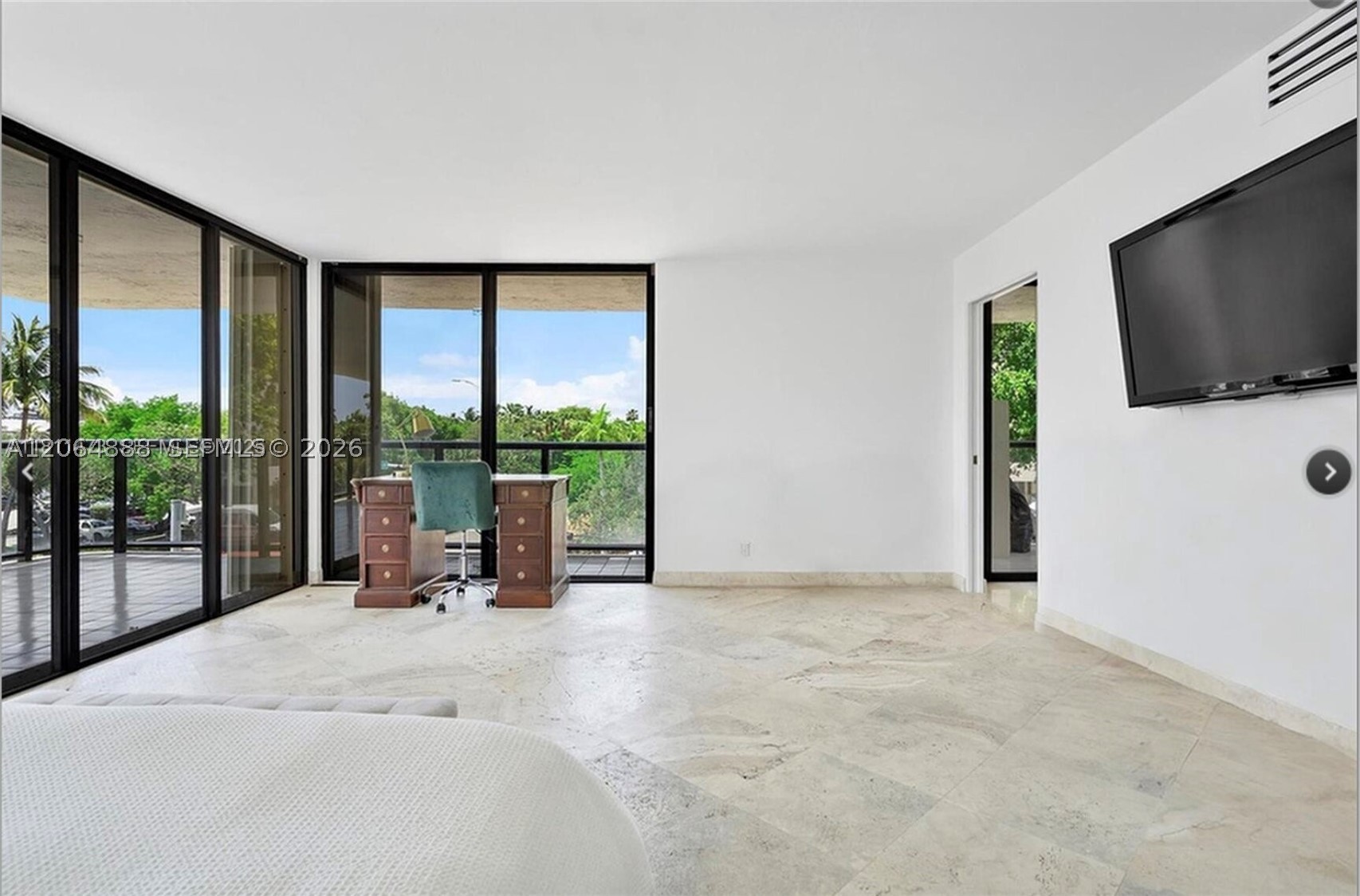2575 S Bayshore Dr #4A Miami, FL 33133