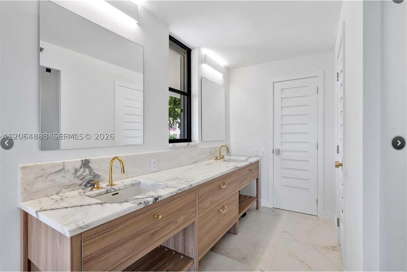 2575 S Bayshore Dr #4A Miami, FL 33133