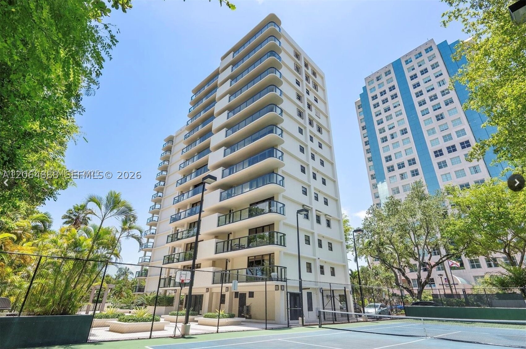 2575 S Bayshore Dr #4A Miami, FL 33133