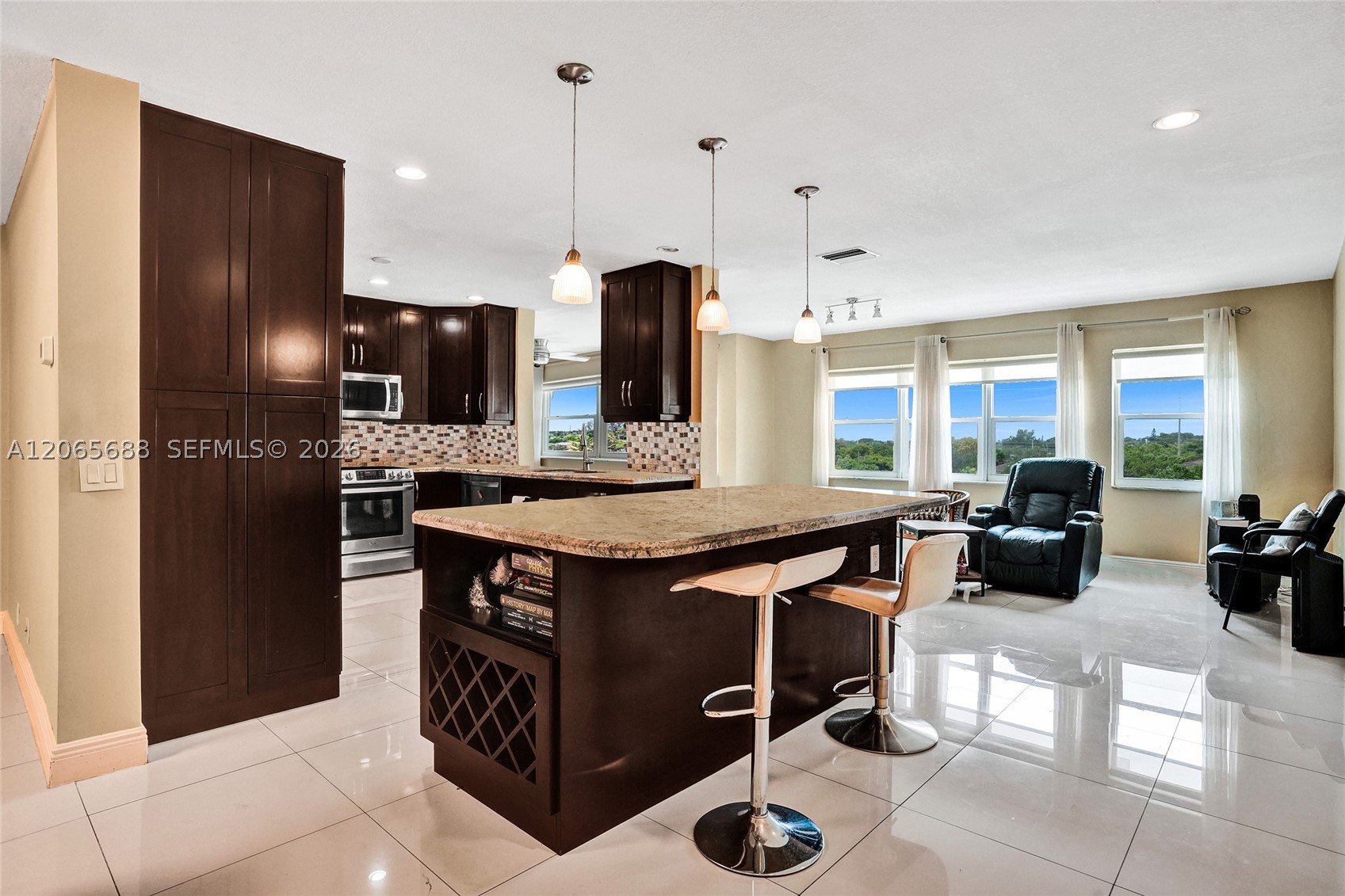 215 SE 3rd Ave #501C