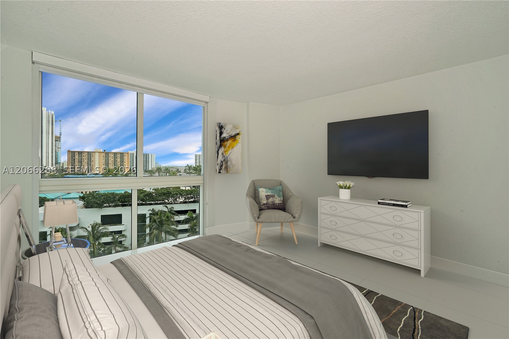 image St Tropez Sunny Isles1