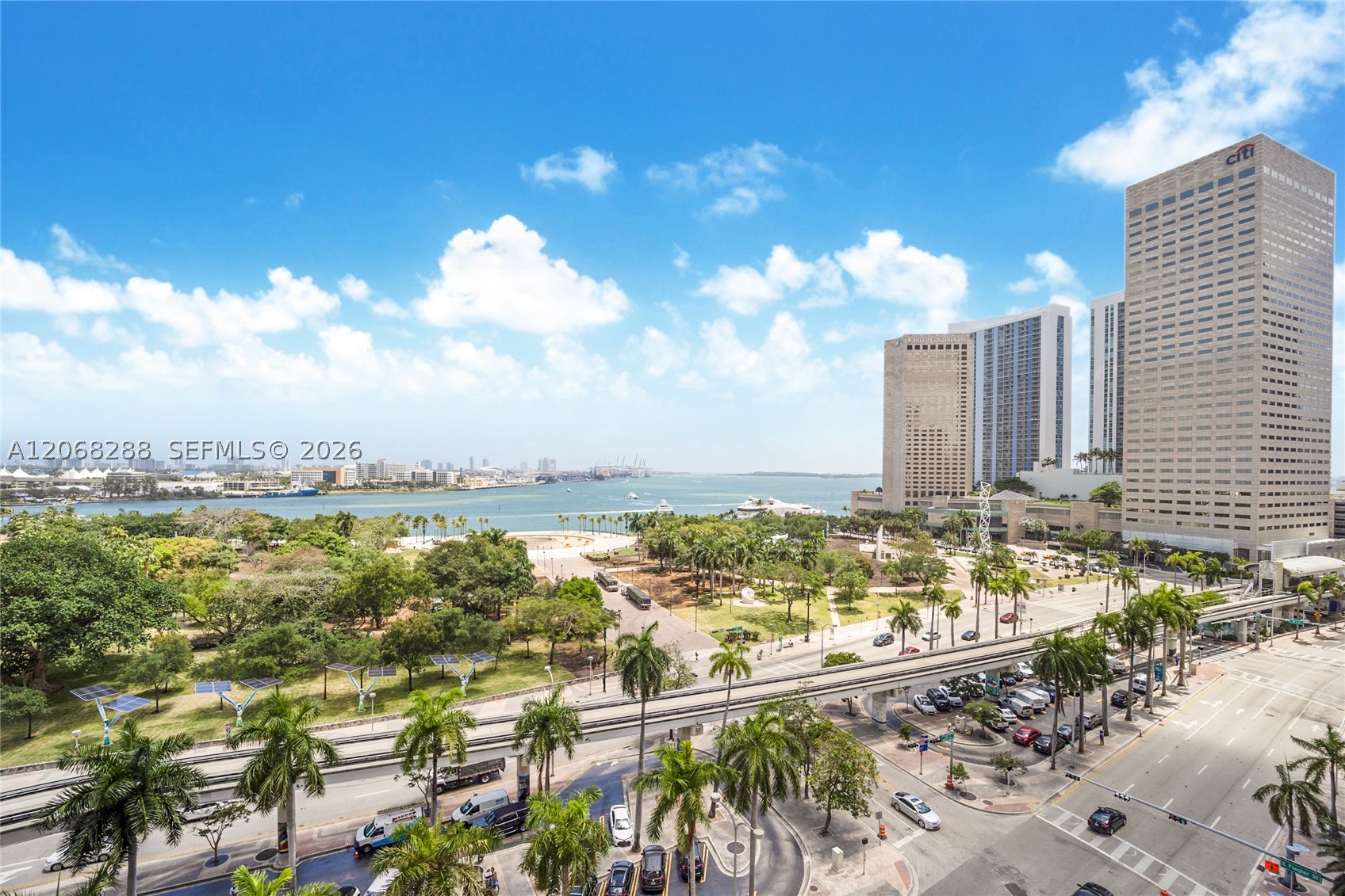 50 Biscayne Blvd #514