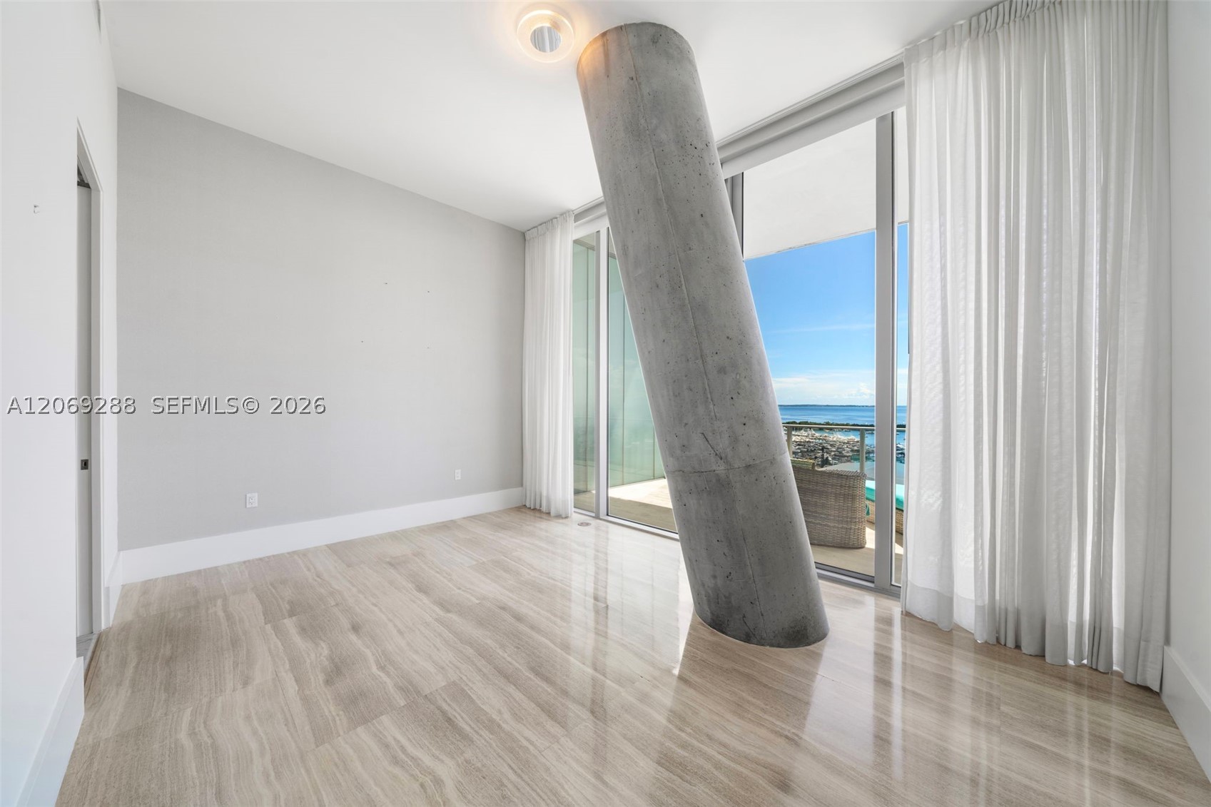 image Grove at Grand Bay27