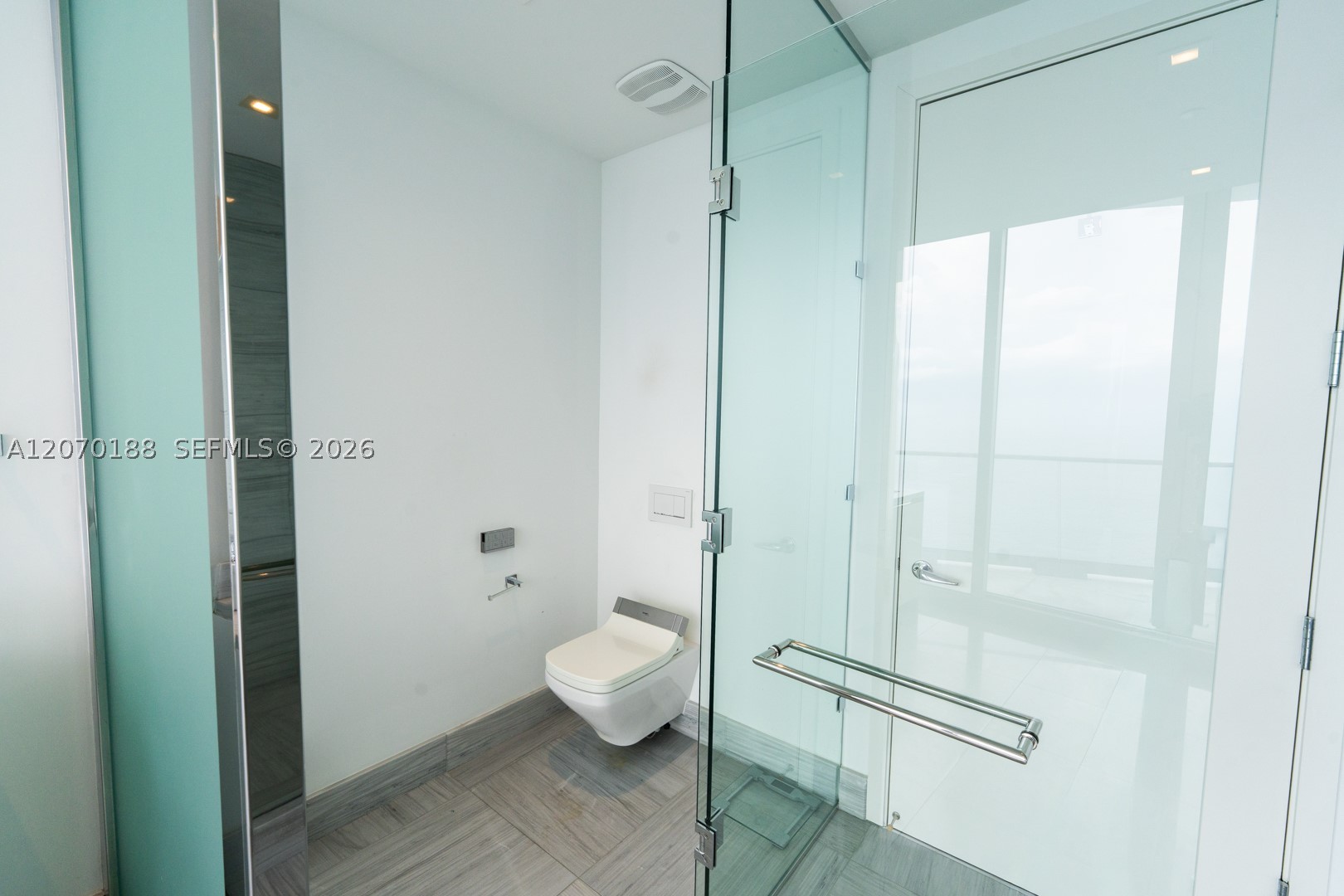 16901 Collins Ave #4201 Sunny Isles Beach, FL 33160