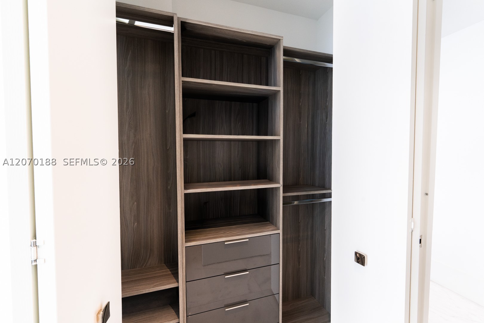 16901 Collins Ave #4201 Sunny Isles Beach, FL 33160